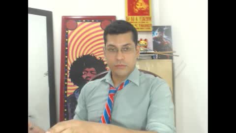 Snapshot of mikeriverx chatting on January 15, 2026, 4:39 am mikeriverx online show from January 15, 2026, 4:39 am