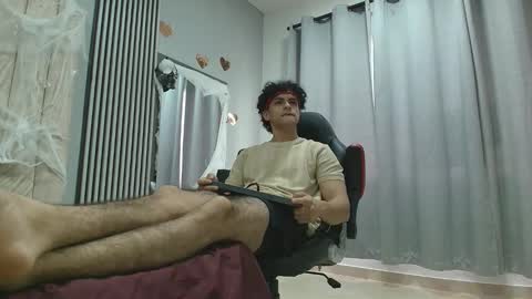 Snapshot of mikey_banji chatting on October 13, 2025, 12:38 pm mikey_banji online show from October 13, 2025, 12:38 pm