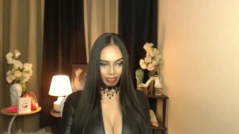 Mistress MikeyAlawi online show from January 12, 2025, 9:30 am