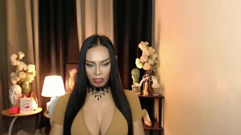 Mistress MikeyAlawi online show from February 2, 2025, 11:19 am