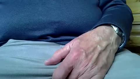 Snapshot of mikeybed chatting on January 29, 2025, 9:44 am mikeybed online show from January 29, 2025, 9:44 am