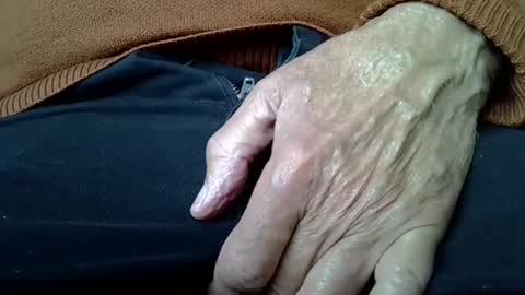 Snapshot of mikeybed chatting on September 24, 2025, 8:39 am mikeybed online show from September 24, 2025, 8:39 am