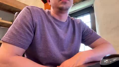 Snapshot of mikeydubs10 chatting on April 13, 2026, 6:46 pm mikeydubs10 online show from April 13, 2026, 6:46 pm