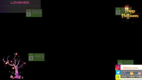 Snapshot of mikeyla_russo_ chatting on October 27, 2025, 9:41 pm Mikeyla online show from October 27, 2025, 9:41 pm