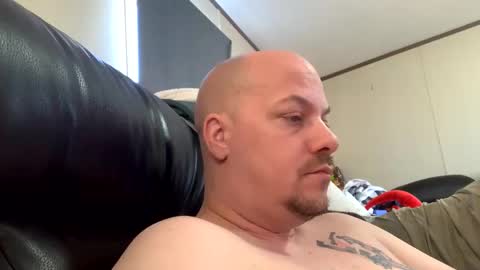 Snapshot of mikeylikesit2222 chatting on December 22, 2024, 5:42 pm mikeylikesit2222 online show from December 22, 2024, 5:42 pm