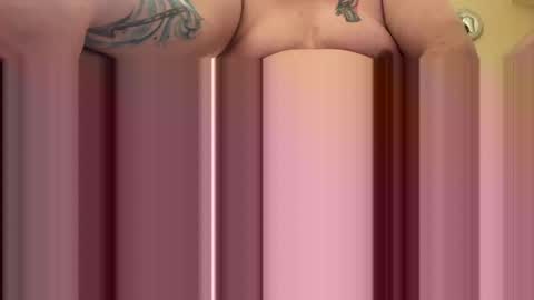 Snapshot of mikeylikesit2222 chatting on March 11, 2025, 10:51 am mikeylikesit2222 online show from March 11, 2025, 10:51 am