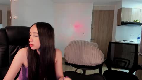 VIOLETAMIKE online show from October 26, 2025, 11:53 pm