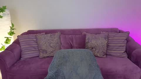 Mikki online show from January 14, 2025, 4:40 pm