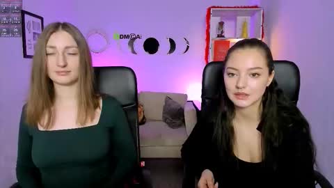 Snapshot of miki_nikki chatting on February 27, 2026, 7:08 am Miki online show from February 27, 2026, 7:08 am