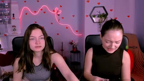 Snapshot of miki_nikki chatting on March 11, 2026, 7:03 am Miki online show from March 11, 2026, 7:03 am