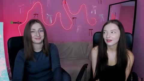 Snapshot of miki_nikki chatting on March 13, 2026, 6:53 am Miki online show from March 13, 2026, 6:53 am