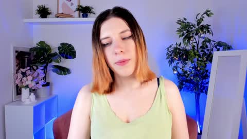 mikka_blush online show from December 17, 2024, 3:28 am