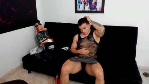 MIKKE online show from September 19, 2025, 3:02 pm