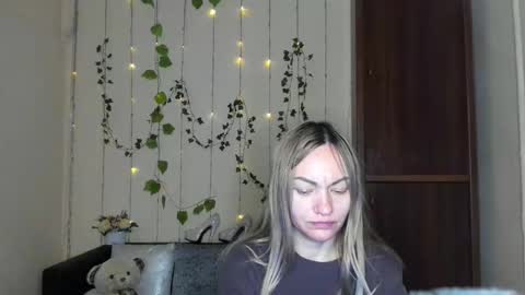 Adalina online show from April 29, 2026, 6:17 am