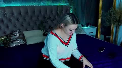MikkiShows online show from March 3, 2025, 8:43 pm