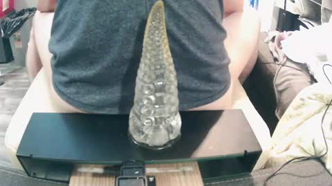 Snapshot of mikkkiz chatting on January 4, 2025, 8:17 am Bescior online show from January 4, 2025, 8:17 am