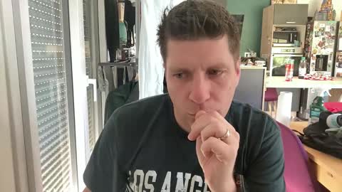 Snapshot of miklp8463 chatting on March 10, 2026, 7:57 am miklp8463 online show from March 10, 2026, 7:57 am