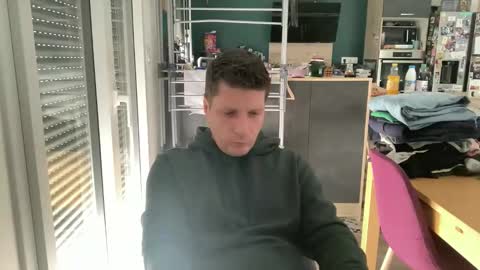 Snapshot of miklp8463 chatting on March 13, 2026, 8:21 am miklp8463 online show from March 13, 2026, 8:21 am