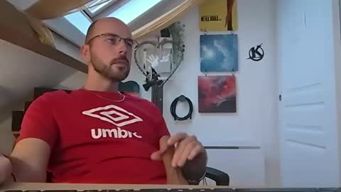 mikmik91 online show from December 5, 2024, 3:39 pm