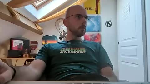 mikmik91 online show from January 10, 2025, 2:34 pm