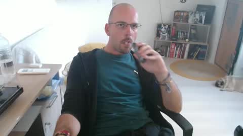 mikmik91 online show from September 11, 2025, 3:45 pm