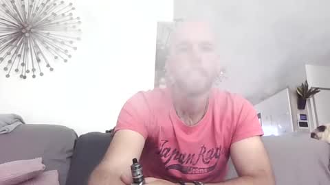 mikmik91 online show from June 14, 2026, 11:01 am