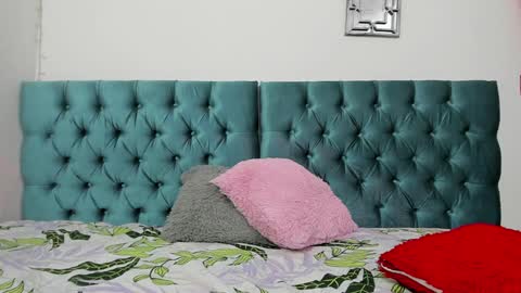 Snapshot of mikoto_urab chatting on December 1, 2024, 10:21 pm Mikoto Urb online show from December 1, 2024, 10:21 pm