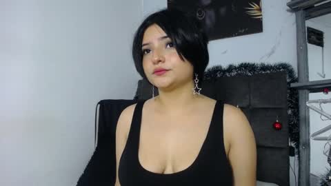 Snapshot of mikoto_urab chatting on January 5, 2025, 3:32 am Mikoto Urb online show from January 5, 2025, 3:32 am