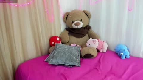 Snapshot of mikoto_urab chatting on March 1, 2025, 10:31 pm Mikoto Urb online show from March 1, 2025, 10:31 pm