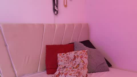 Snapshot of mikoto_urab chatting on October 26, 2025, 6:58 pm Mikoto Urb online show from October 26, 2025, 6:58 pm