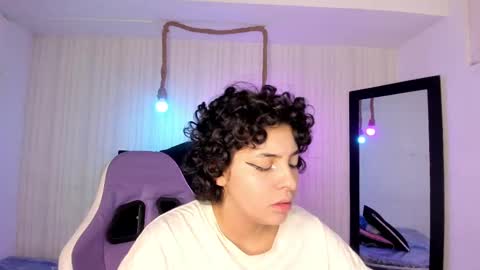 Snapshot of miku_katsuragi chatting on September 29, 2025, 1:33 am miku katsuragi online show from September 29, 2025, 1:33 am