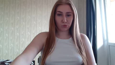 miku_sanders2 online show from February 26, 2025, 8:37 am