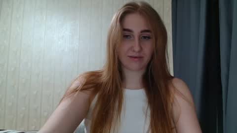 miku_sanders2 online show from March 1, 2025, 8:42 pm