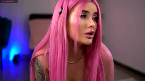 Miky online show from March 6, 2026, 4:53 am