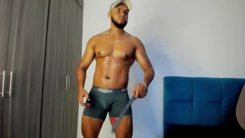 Snapshot of miky_xxx chatting on October 18, 2025, 2:36 am Miky online show from October 18, 2025, 2:36 am