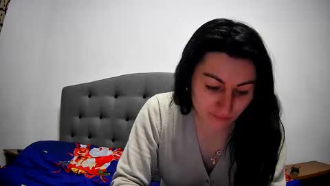 Snapshot of mikyloveu chatting on December 18, 2024, 5:21 pm Mikyloveu online show from December 18, 2024, 5:21 pm