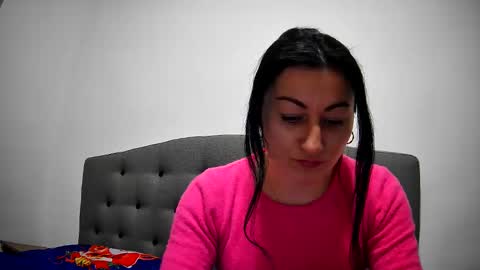 Snapshot of mikyloveu chatting on December 27, 2024, 3:59 pm Mikyloveu online show from December 27, 2024, 3:59 pm