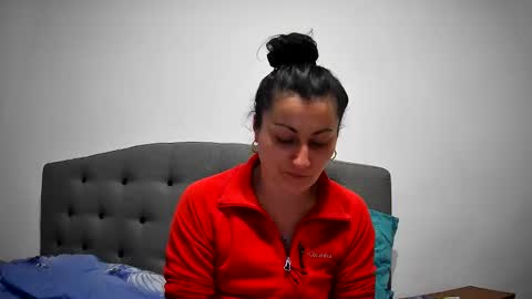 Snapshot of mikyloveu chatting on February 24, 2025, 3:53 pm Mikyloveu online show from February 24, 2025, 3:53 pm