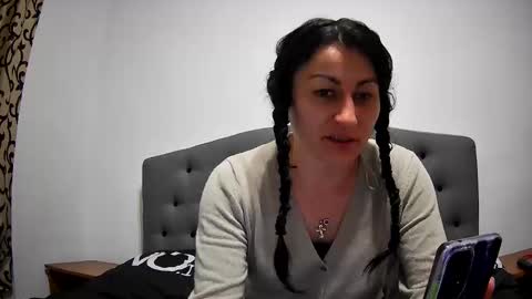 Snapshot of mikyloveu chatting on March 7, 2025, 4:22 pm Mikyloveu online show from March 7, 2025, 4:22 pm