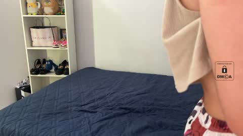 Mila and albert online show from April 28, 2026, 8:14 pm