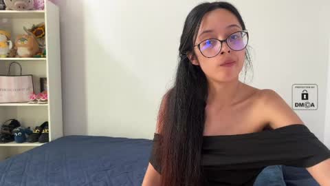 Mila and albert online show from May 14, 2026, 8:04 pm