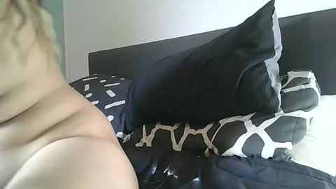 mila_2416 online show from June 9, 2026, 3:51 am