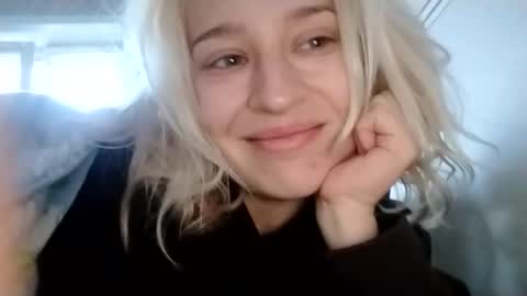 Mila 420 online show from September 27, 2025, 1:05 pm