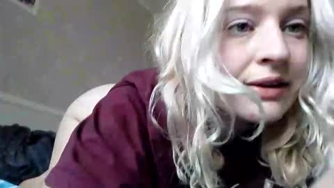 Snapshot of mila_420 chatting on May 26, 2026, 7:15 am Mila 420 online show from May 26, 2026, 7:15 am
