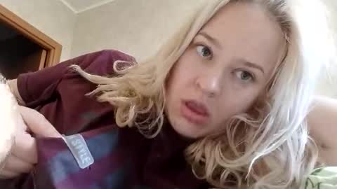 Snapshot of mila_420 chatting on May 27, 2026, 4:53 am Mila 420 online show from May 27, 2026, 4:53 am
