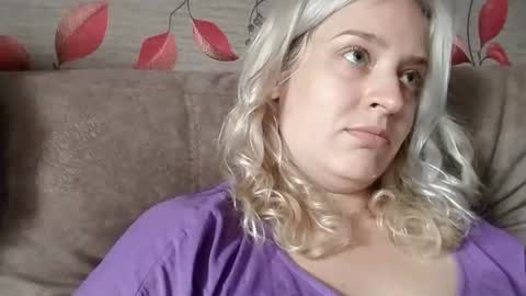 Snapshot of mila_420 chatting on June 22, 2026, 5:48 am Mila 420 online show from June 22, 2026, 5:48 am