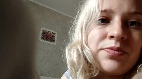 Mila 420 online show from July 12, 2026, 9:44 am