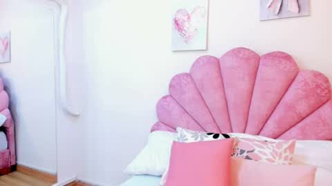 mila_adamss online show from June 28, 2026, 10:43 am