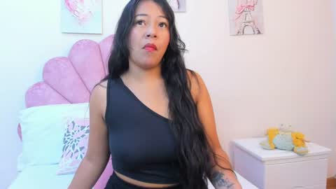 mila_adamss online show from July 6, 2026, 11:18 am