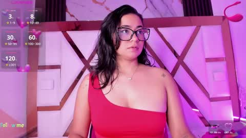 Camila online show from October 3, 2025, 7:11 pm